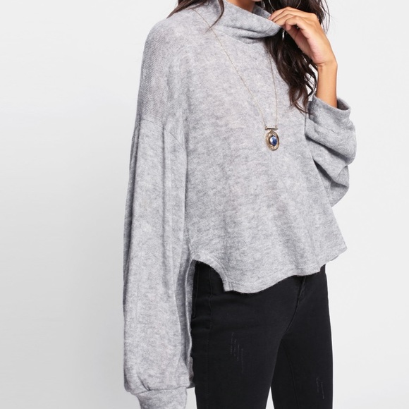 Last 1🆕🎀Bow Back Sweater - Picture 4 of 8